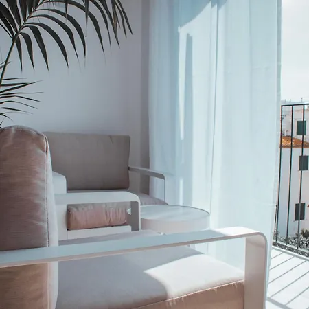 Hotel Boutique Es Blau *